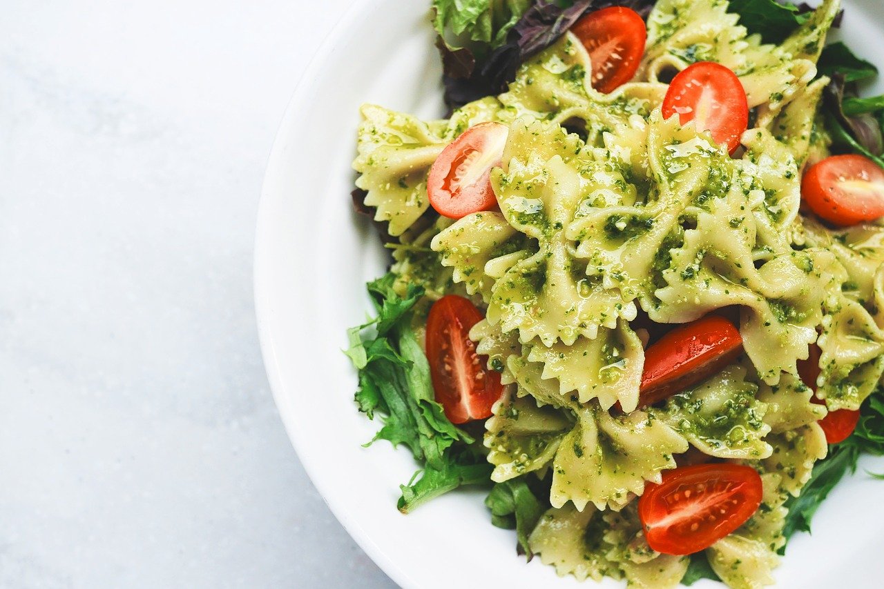 pasta, pesto, farfalle-1854245.jpg